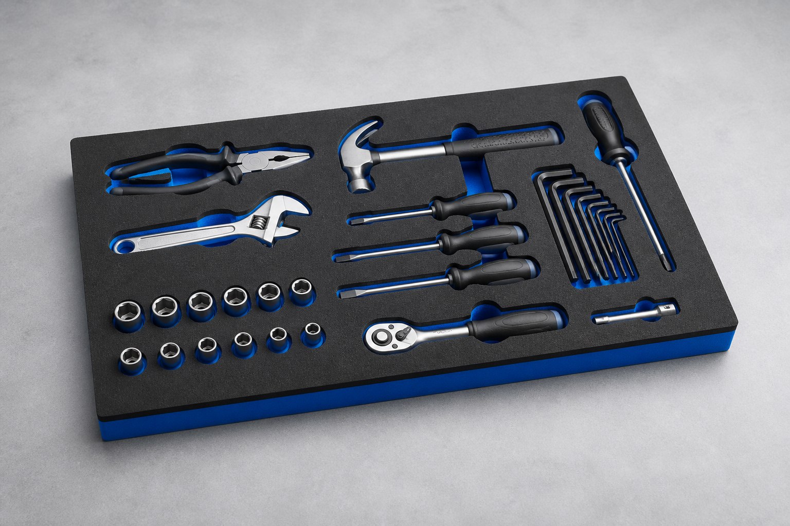 Blaue Tool-Control-Einlage in einer Werkzeugschublade
